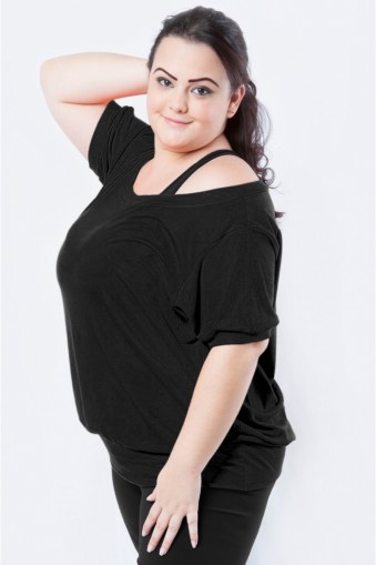 Blusa manga curta decote canoa plus size-Preto